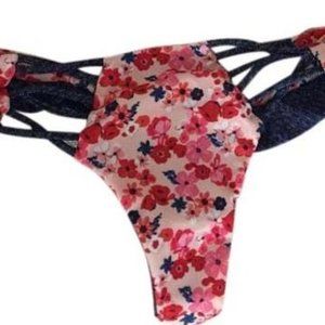 BEACH BUNNY Sittin Pretty Cut-out Floral Denim Reversible Thong Bikini Bottoms M